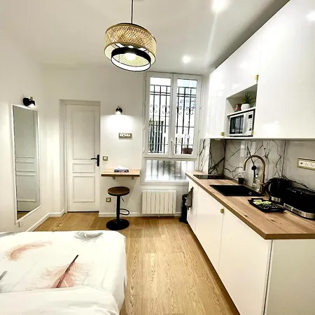 Apartment 11th Arrondissement *