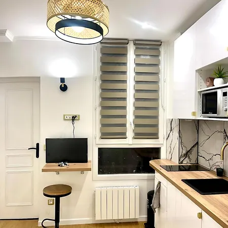 11th Arrondissement Apartment