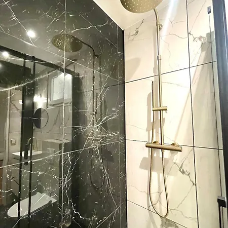 Apartment 11th Arrondissement *